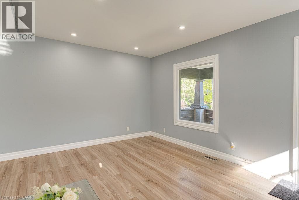 Detached for sale at 178 KENT Avenue, Mill Courtland Woodside Park, Kitchener, Ontario, photo 7