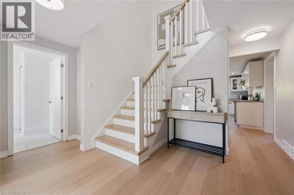 Detached for sale at 53 MANITOULIN Crescent, Chicopee, Kitchener, Ontario, photo 9