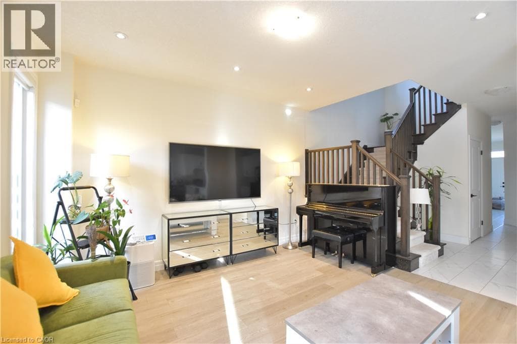 Detached for sale at 348 CHOKECHERRY Crescent, Vista Hills, Waterloo, Ontario, photo 6