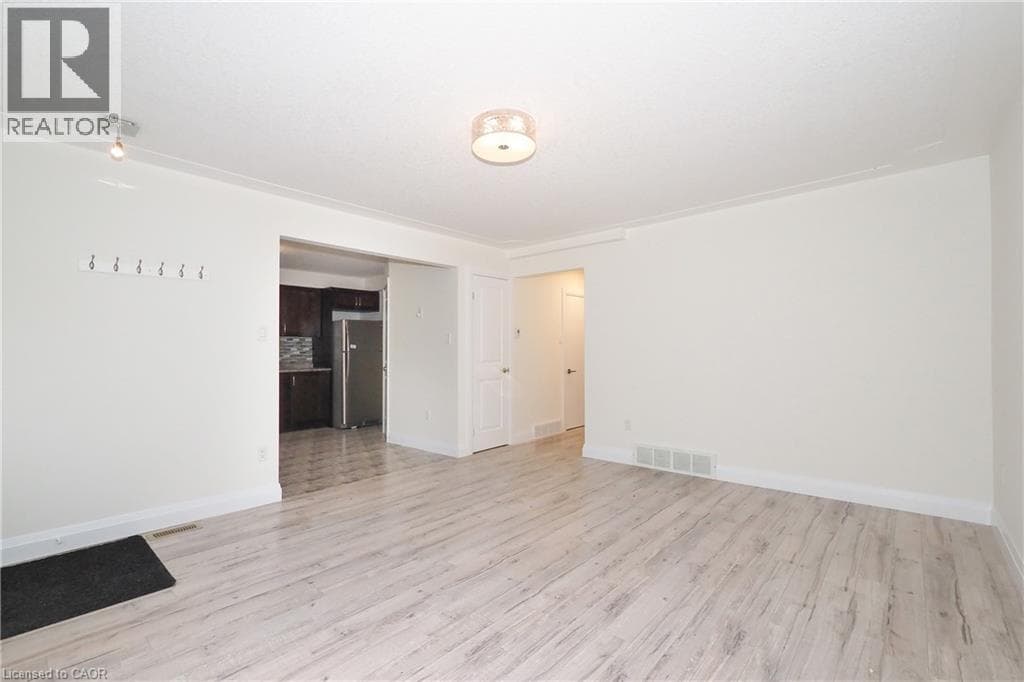 Multi-family for sale at 207 SHELDON Avenue N, Eastwood, Kitchener, Ontario, photo 9
