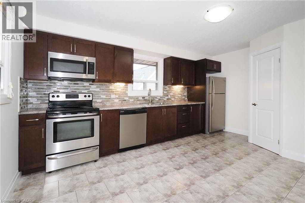 Multi-family for sale at 207 SHELDON Avenue N, Eastwood, Kitchener, Ontario, photo 24