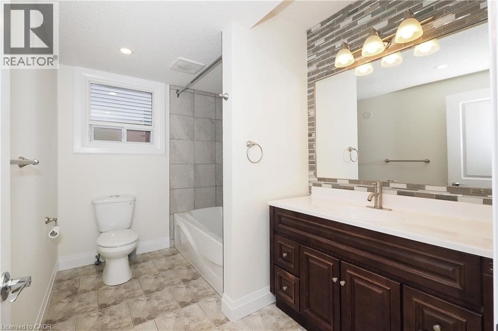 Multi-family for sale at 207 SHELDON Avenue N, Eastwood, Kitchener, Ontario, photo 16