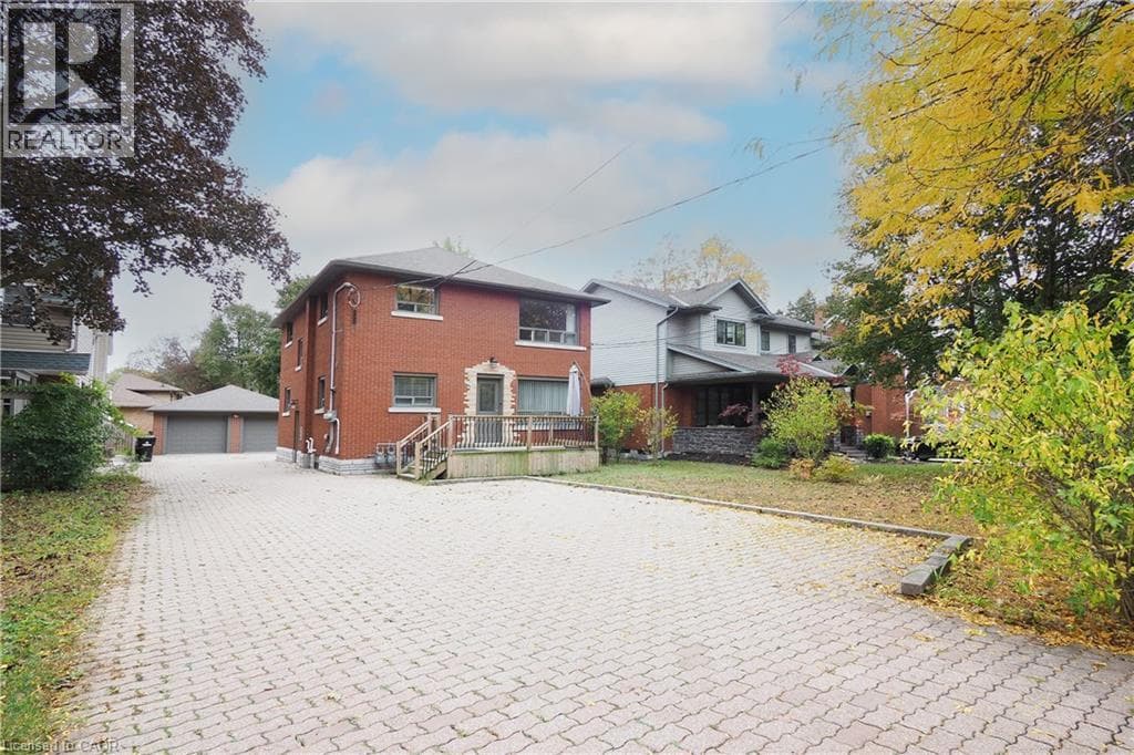 Multi-family for sale at 207 SHELDON Avenue N, Eastwood, Kitchener, Ontario, photo 2