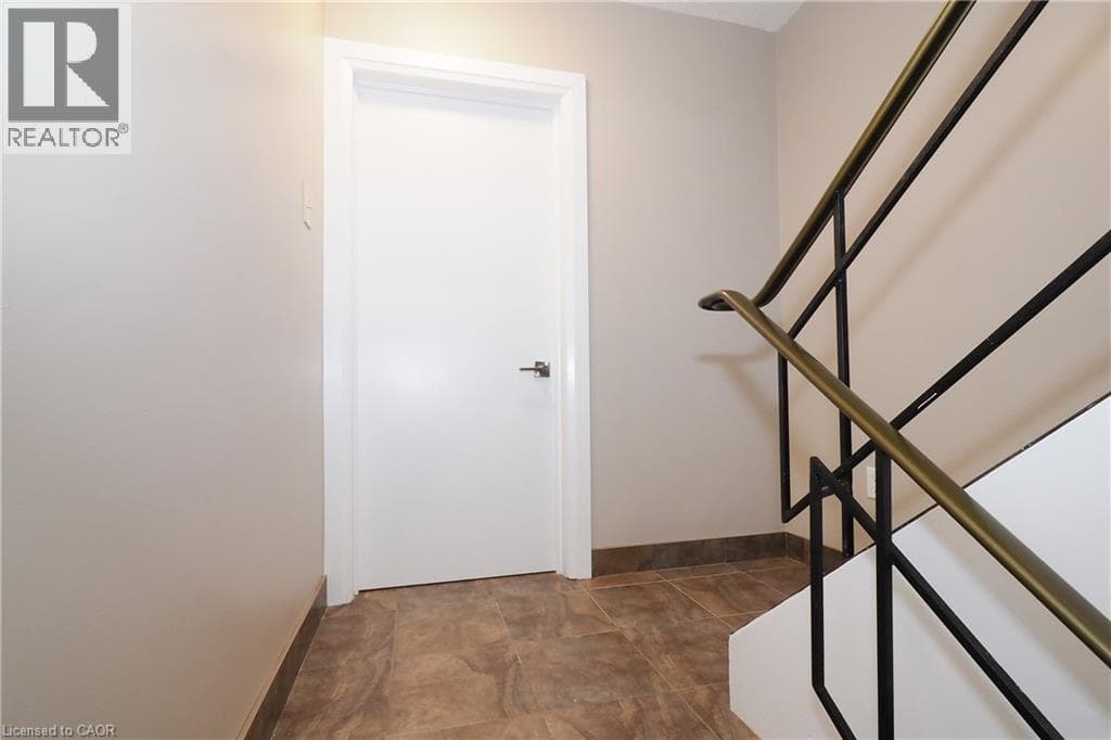 Multi-family for sale at 207 SHELDON Avenue N, Eastwood, Kitchener, Ontario, photo 6