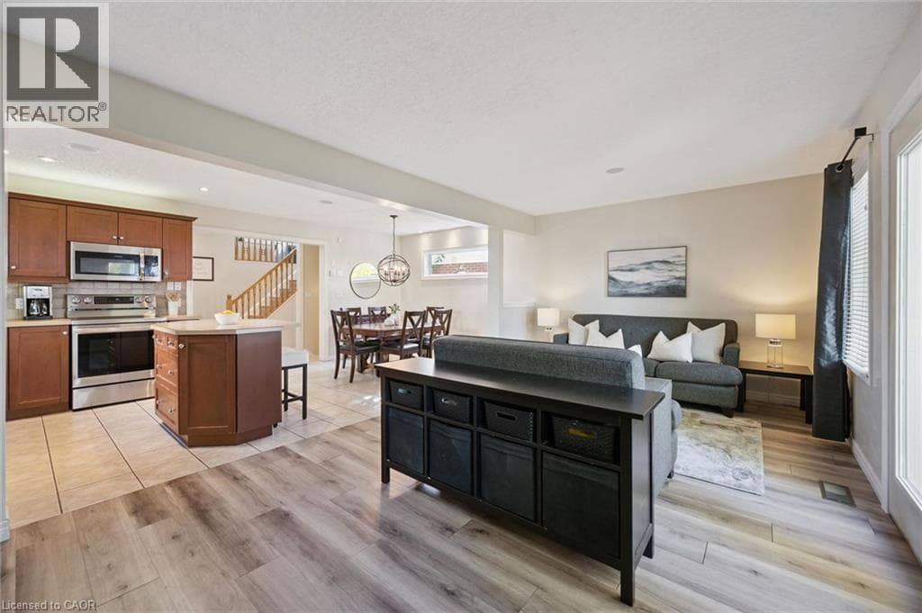 Detached for sale at 70 INGE Court, Bridgeport East, Kitchener, Ontario, photo 13