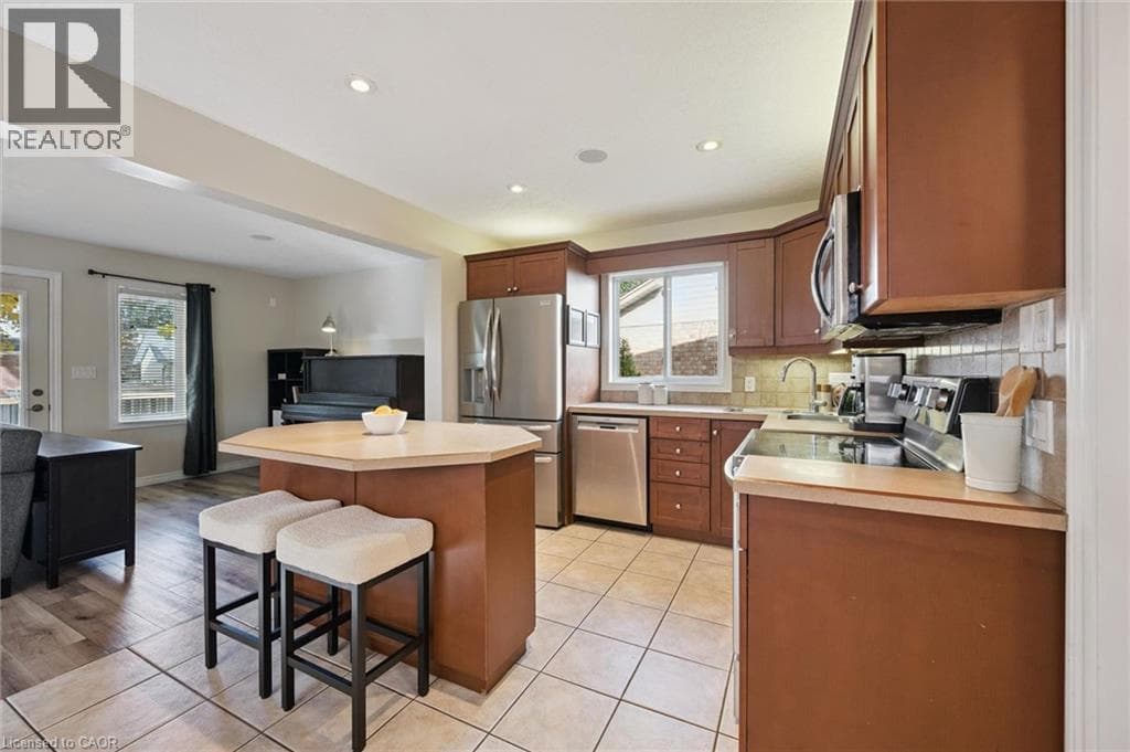 Detached for sale at 70 INGE Court, Bridgeport East, Kitchener, Ontario, photo 15