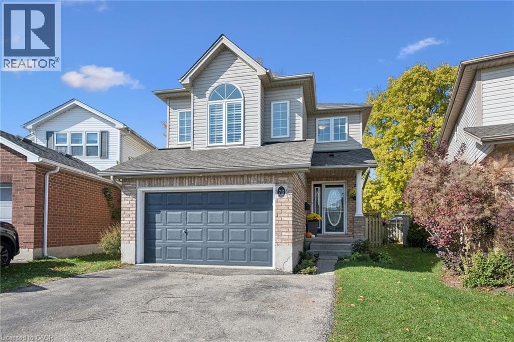 Detached for sale at 70 INGE Court, Bridgeport East, Kitchener, Ontario, photo 2