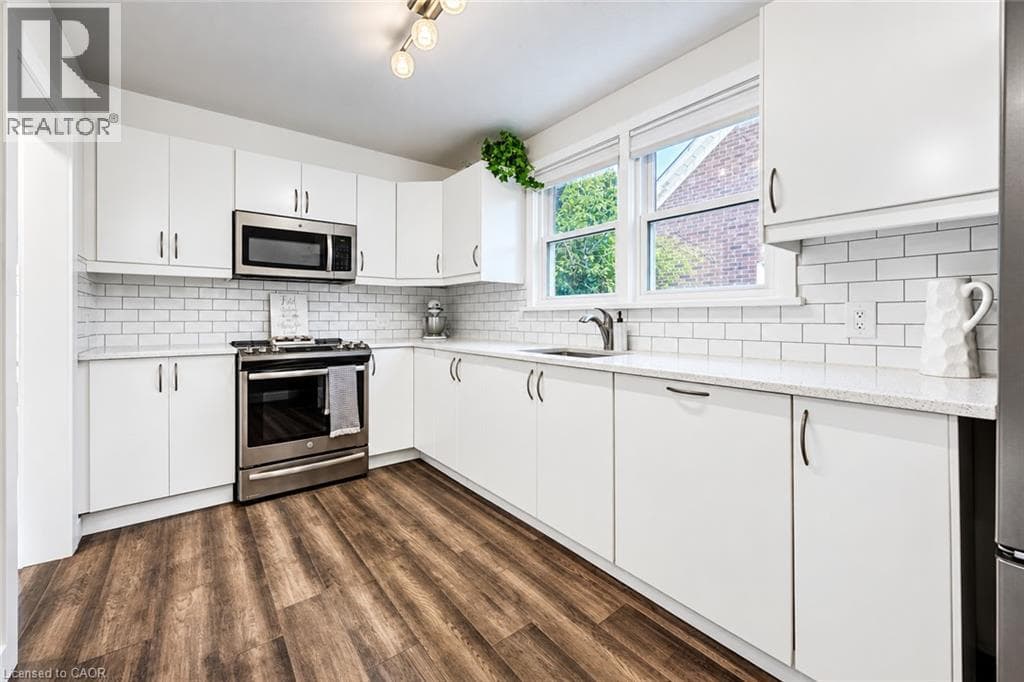 Detached for sale at 36 CRESTWOOD Avenue, Fairfield, Kitchener, Ontario, photo 7