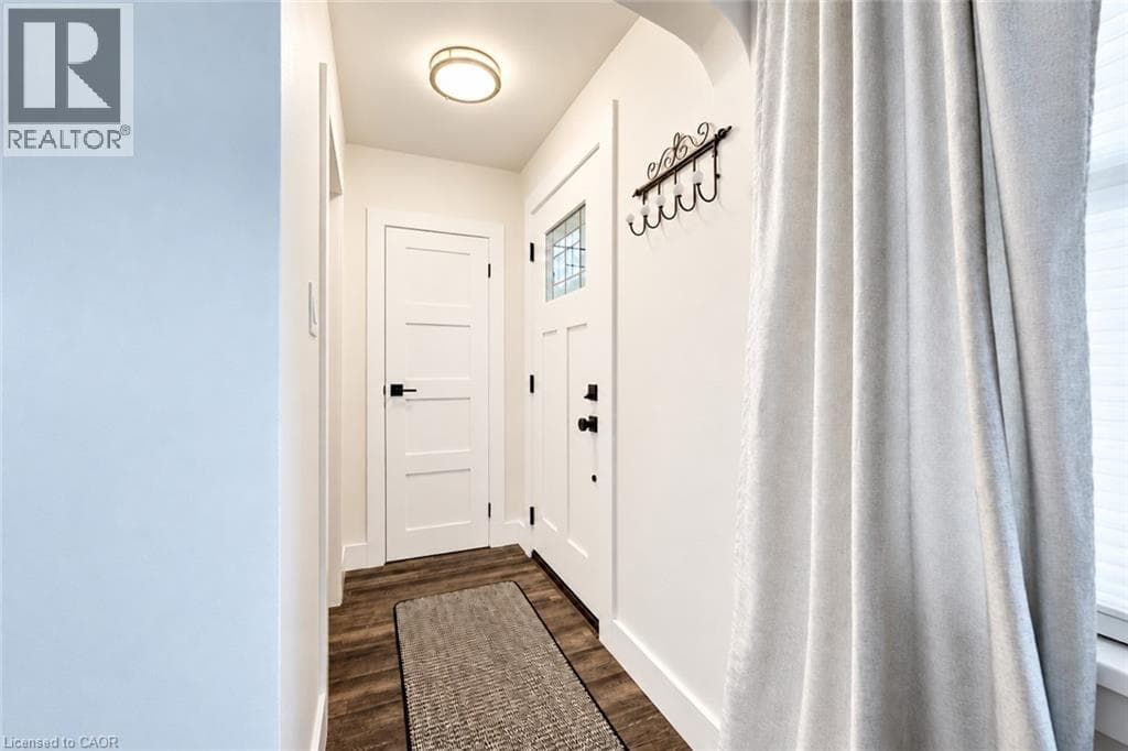 Detached for sale at 36 CRESTWOOD Avenue, Fairfield, Kitchener, Ontario, photo 3