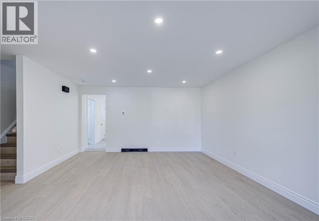 Semi-detached for sale at 210 FERGUSON Avenue, Northview, Cambridge, Ontario, photo 9