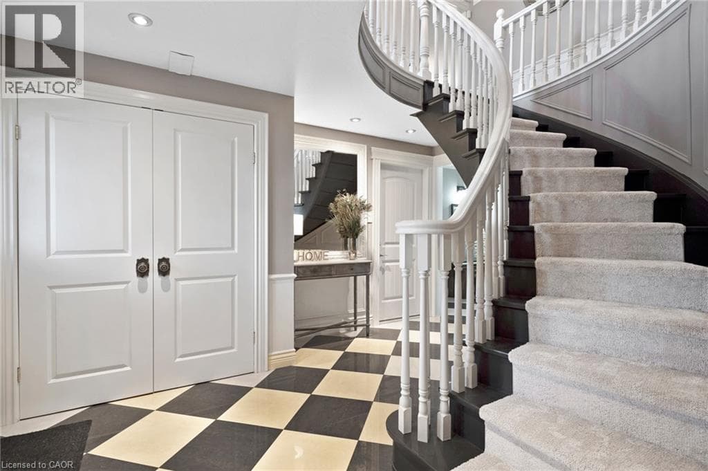 Detached for sale at 37 YELLOW BIRCH Drive, Forest Heights, Kitchener, Ontario, photo 12