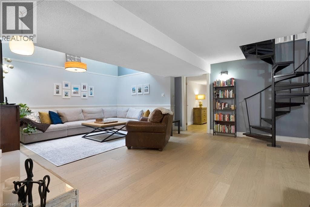 Detached for sale at 37 YELLOW BIRCH Drive, Forest Heights, Kitchener, Ontario, photo 15