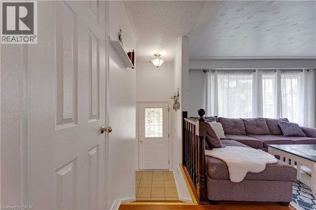 Detached for sale at 49 CARNABY Crescent, Idlewood, Kitchener, Ontario, photo 4