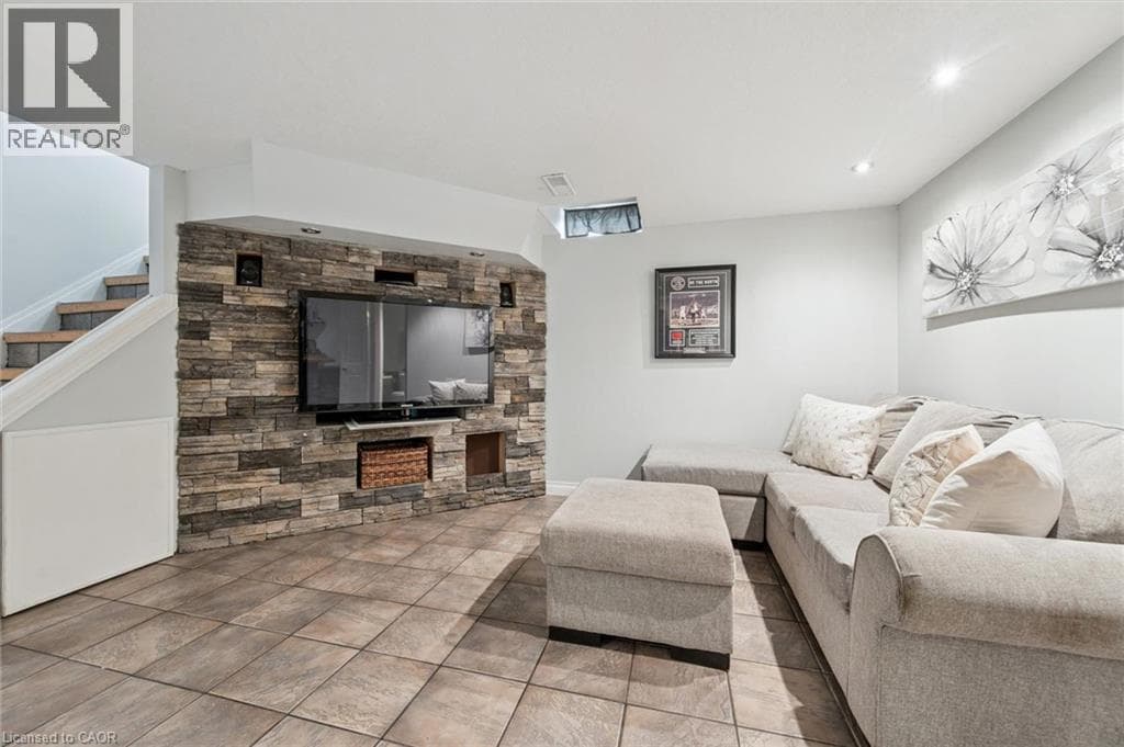 Detached for sale at 222 INGLIS Street, Ayr, North Dumfries, Ontario, photo 26