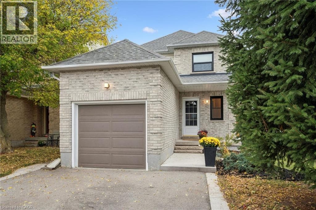 Detached for sale at 222 INGLIS Street, Ayr, North Dumfries, Ontario, photo 4