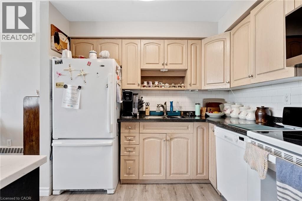 Apartment for sale at 24 MIDLAND Drive Unit# 306, Stanley Park, Kitchener, Ontario, photo 17