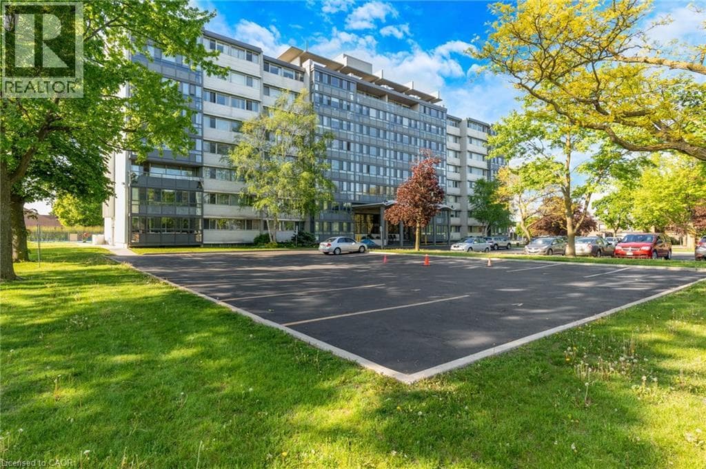 Apartment for sale at 24 MIDLAND Drive Unit# 306, Stanley Park, Kitchener, Ontario, photo 2
