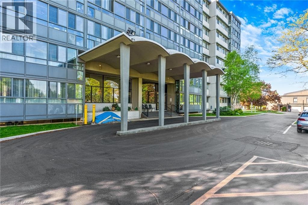 Apartment for sale at 24 MIDLAND Drive Unit# 306, Stanley Park, Kitchener, Ontario, photo 3