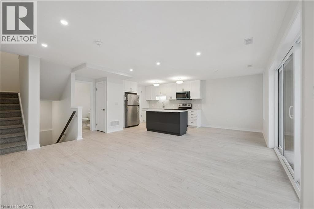 Townhouse for sale at 525 ERINBROOK Drive Unit# B039, Country Hills West, Kitchener, Ontario, photo 9
