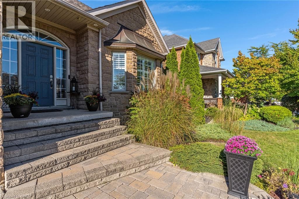 Detached for sale at 308 DEER RIDGE Drive, Pioneer Tower West, Kitchener, Ontario, photo 2