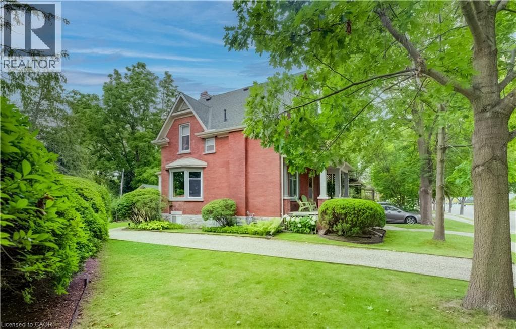 Detached for sale at 46 ELLEN Street W, Civic Centre, Kitchener, Ontario, photo 4