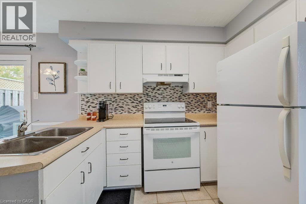 Semi-detached for sale at 62 VILLAGE GREEN Way, Baden, Wilmot, Ontario, photo 17
