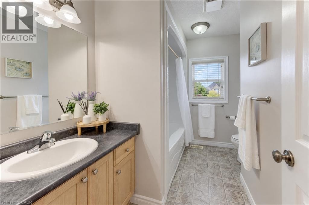 Detached for sale at 28 ROTH Avenue, Baden, Wilmot, Ontario, photo 38