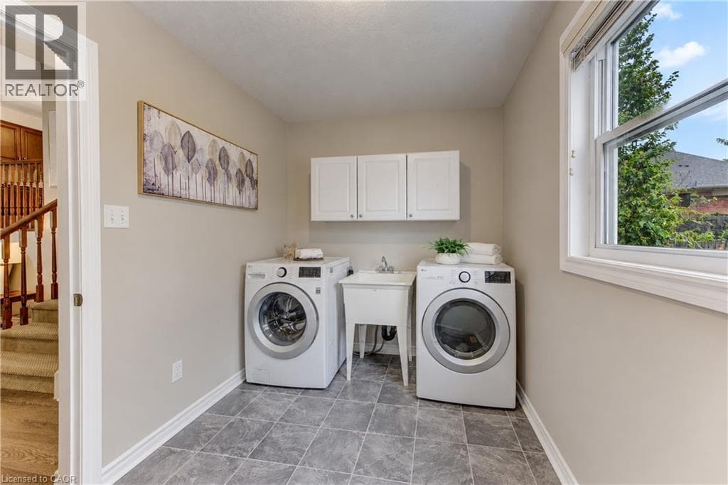 Detached for sale at 28 ROTH Avenue, Baden, Wilmot, Ontario, photo 9