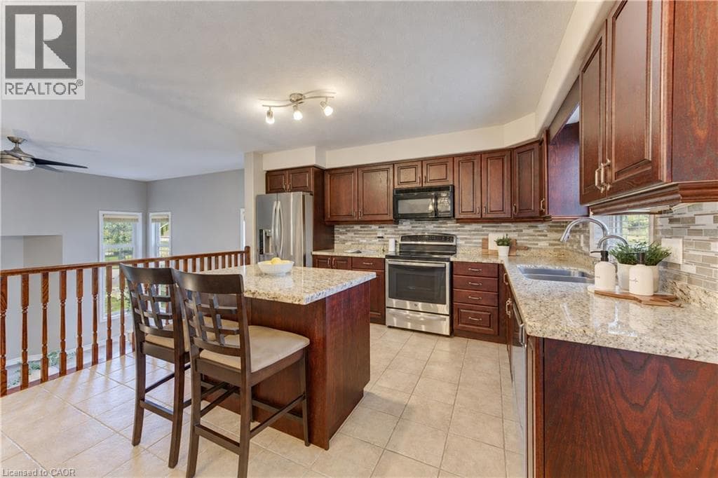 Detached for sale at 28 ROTH Avenue, Baden, Wilmot, Ontario, photo 16