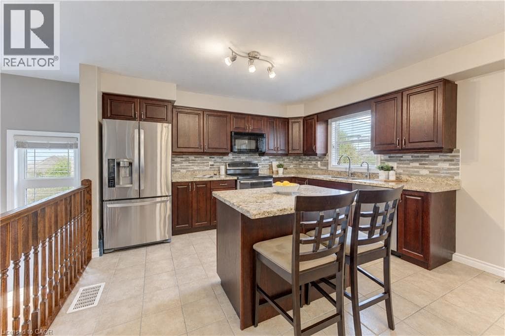Detached for sale at 28 ROTH Avenue, Baden, Wilmot, Ontario, photo 17