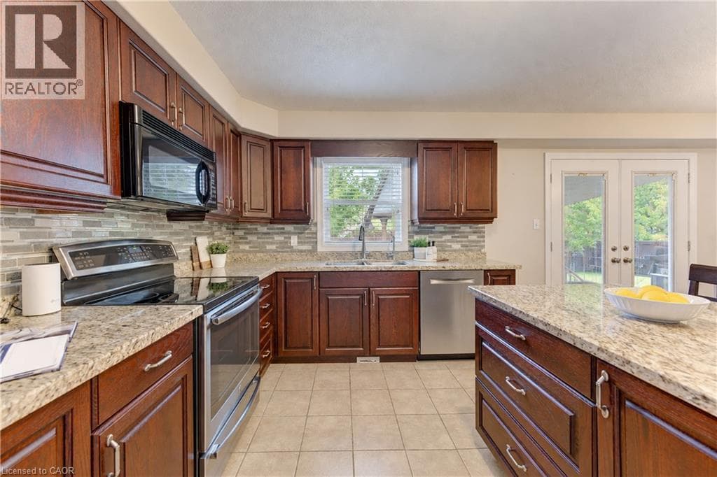 Detached for sale at 28 ROTH Avenue, Baden, Wilmot, Ontario, photo 19