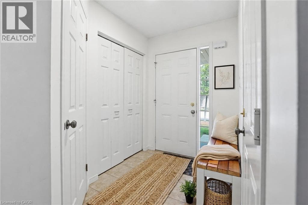 Townhouse for sale at 10 FALLOWFIELD Drive Unit# 19, Country Hills East, Kitchener, Ontario, photo 4