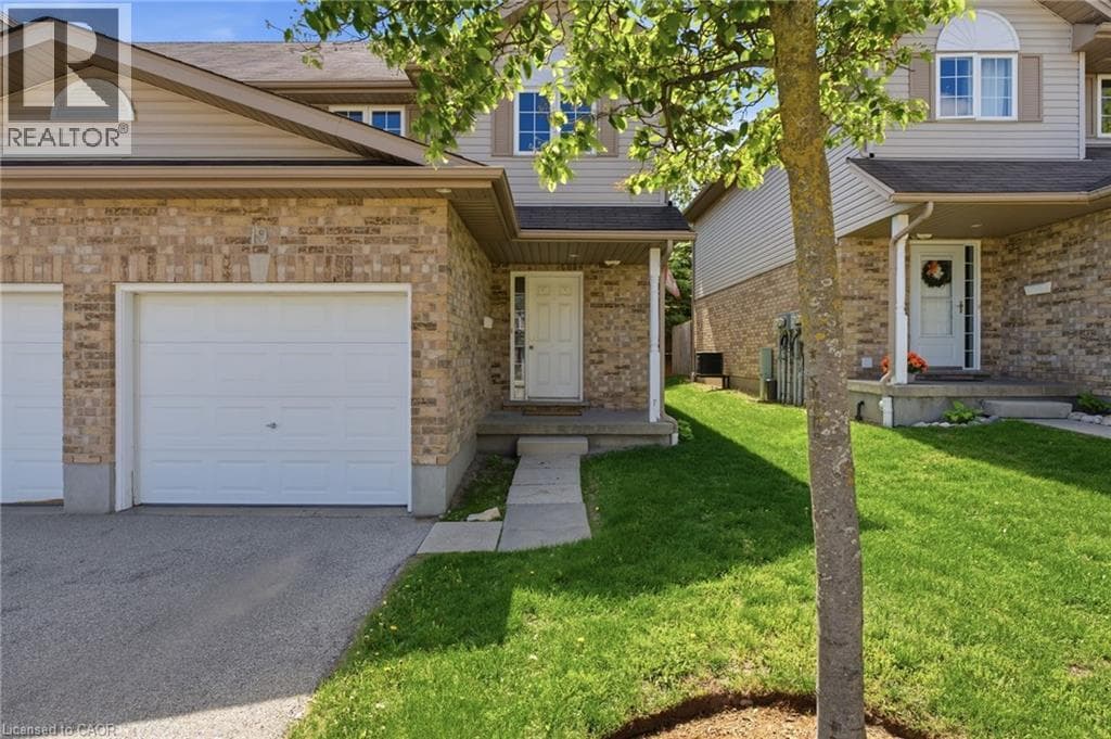 Townhouse for sale at 10 FALLOWFIELD Drive Unit# 19, Country Hills East, Kitchener, Ontario, photo 3