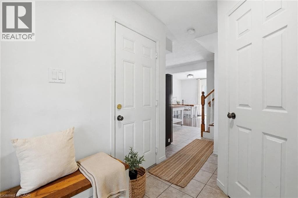Townhouse for sale at 10 FALLOWFIELD Drive Unit# 19, Country Hills East, Kitchener, Ontario, photo 5