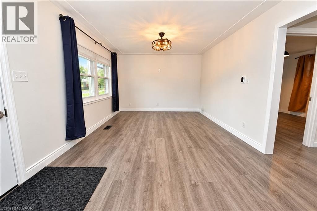 Detached for sale at 242 CHESTNUT Street S, Central Park, Cambridge, Ontario, photo 5
