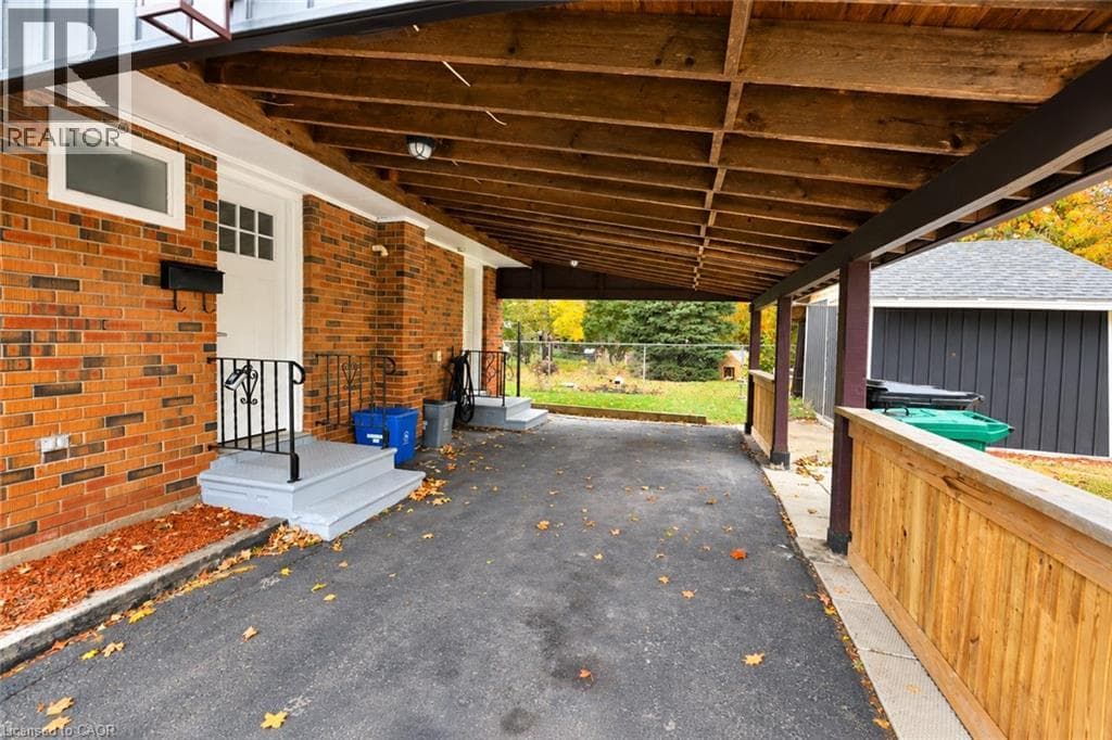 Detached for sale at 242 CHESTNUT Street S, Central Park, Cambridge, Ontario, photo 2
