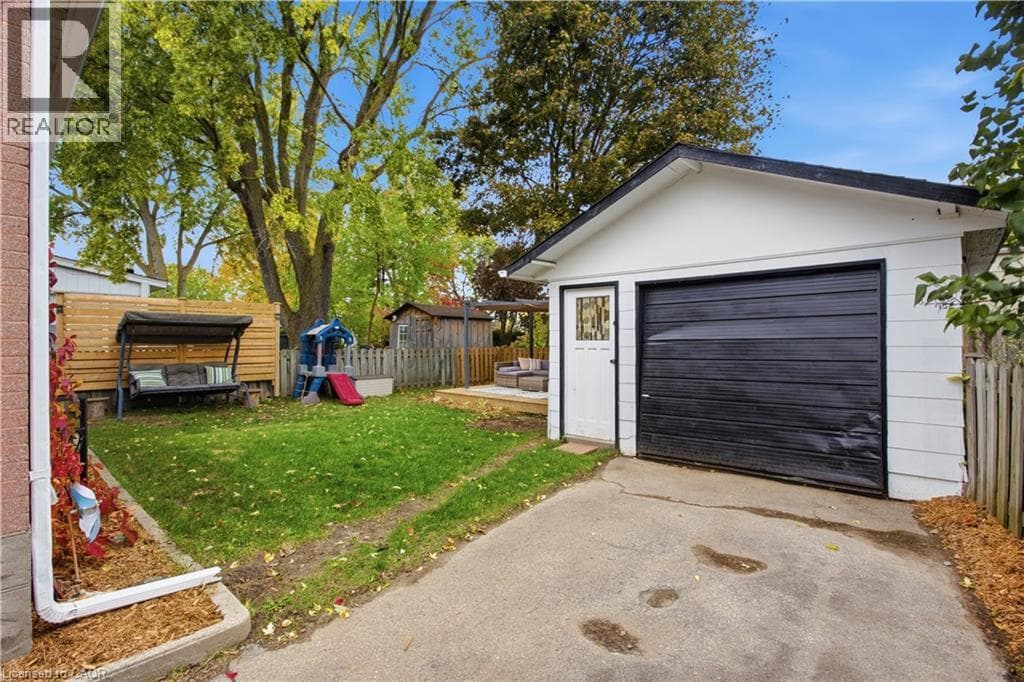 Detached for sale at 18 BIRCH Avenue, Northward, Kitchener, Ontario, photo 37