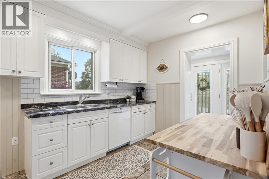 Detached for sale at 18 BIRCH Avenue, Northward, Kitchener, Ontario, photo 9