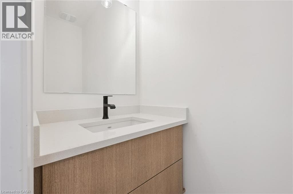 Detached for sale at 447 BENNINGER Street, Laurentian West, Kitchener, Ontario, photo 13