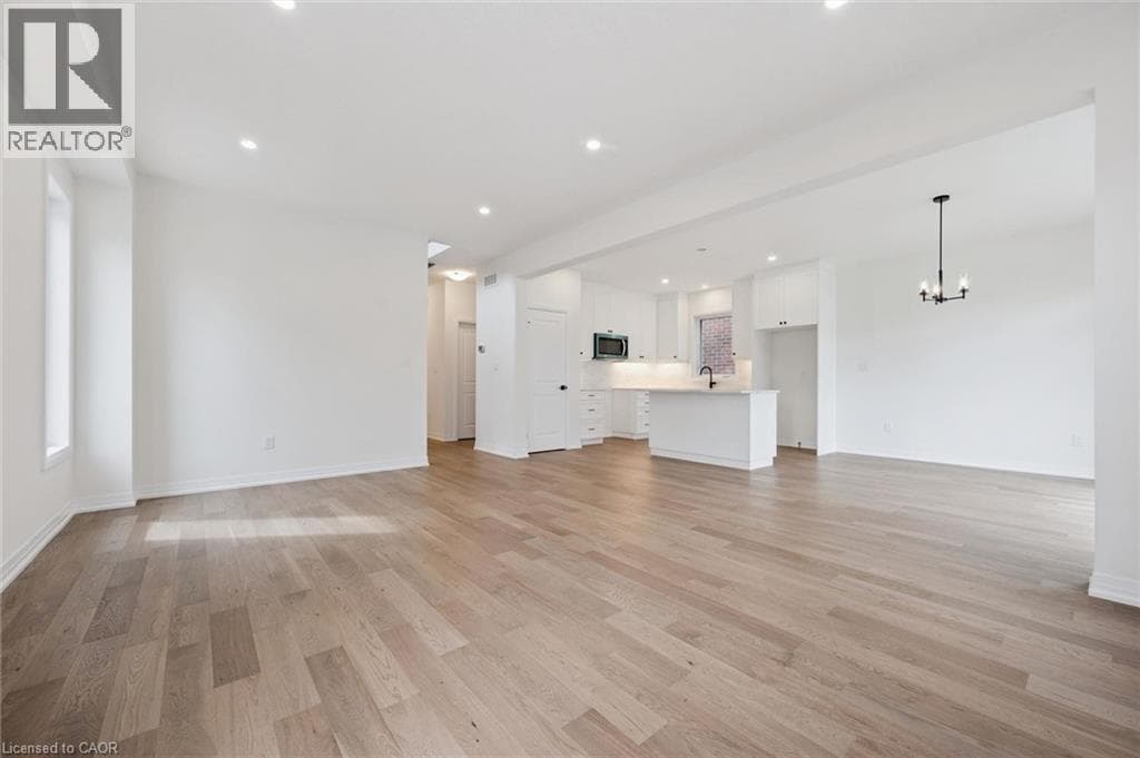 Detached for sale at 447 BENNINGER Street, Laurentian West, Kitchener, Ontario, photo 6