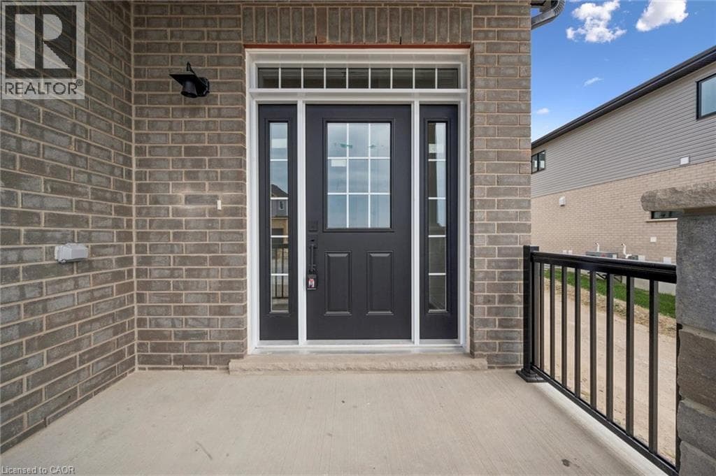 Detached for sale at 447 BENNINGER Street, Laurentian West, Kitchener, Ontario, photo 2