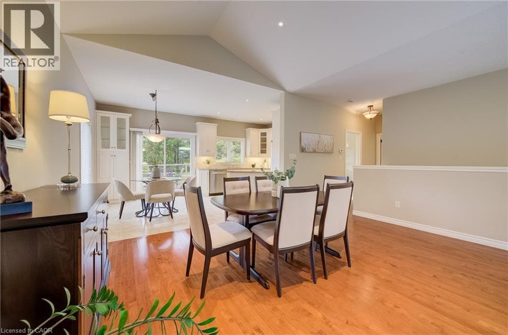 Detached for sale at 25 THIMBLEBERRY Crossing, New Hamburg, Wilmot, Ontario, photo 5