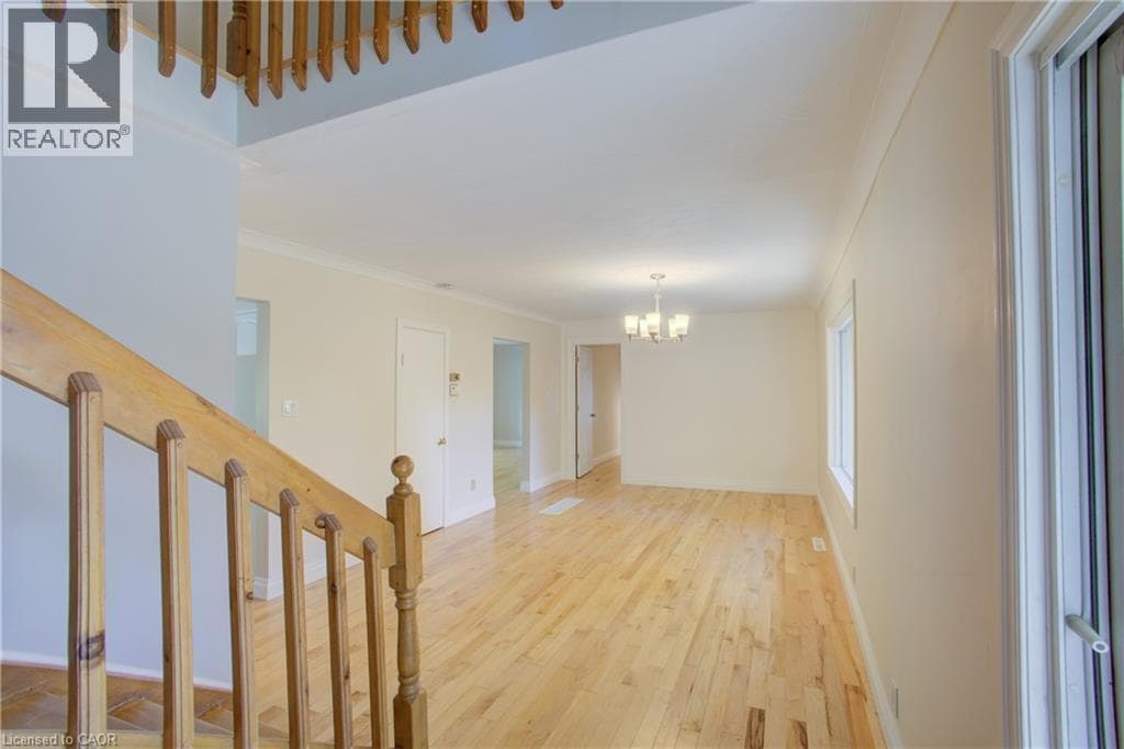 Detached for sale at 24 VALEWOOD Place, Fairfield, Kitchener, Ontario, photo 8