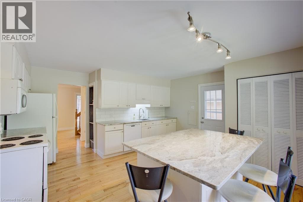 Detached for sale at 24 VALEWOOD Place, Fairfield, Kitchener, Ontario, photo 15