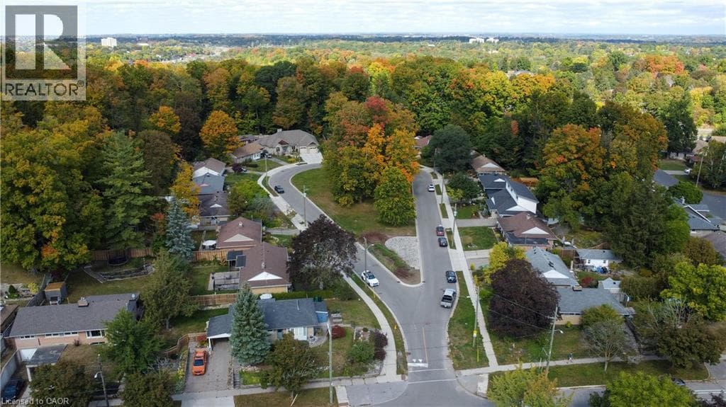 Detached for sale at 24 VALEWOOD Place, Fairfield, Kitchener, Ontario, photo 40
