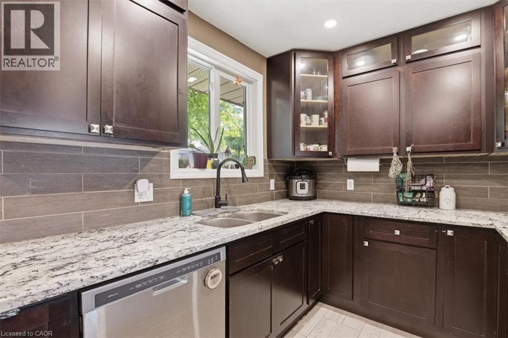 Detached for sale at 149 AVONDALE Road, Hillcrest, Cambridge, Ontario, photo 12