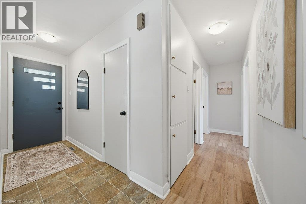 Detached for sale at 18 MAYWOOD Road, Vanier, Kitchener, Ontario, photo 13