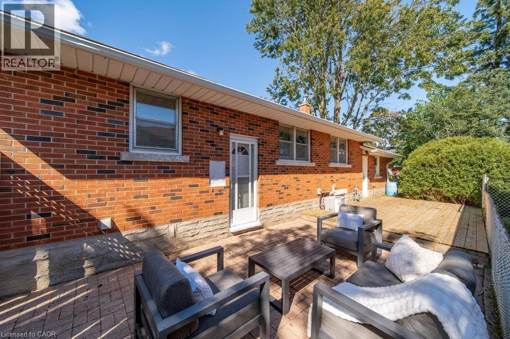 Detached for sale at 18 MAYWOOD Road, Vanier, Kitchener, Ontario, photo 37