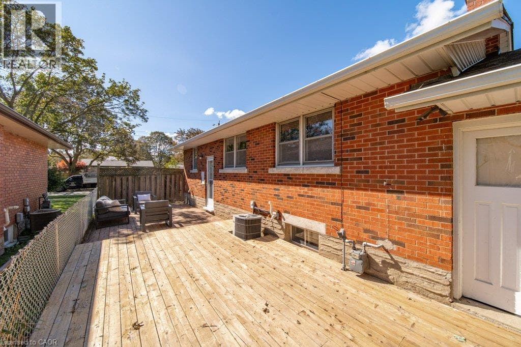 Detached for sale at 18 MAYWOOD Road, Vanier, Kitchener, Ontario, photo 41