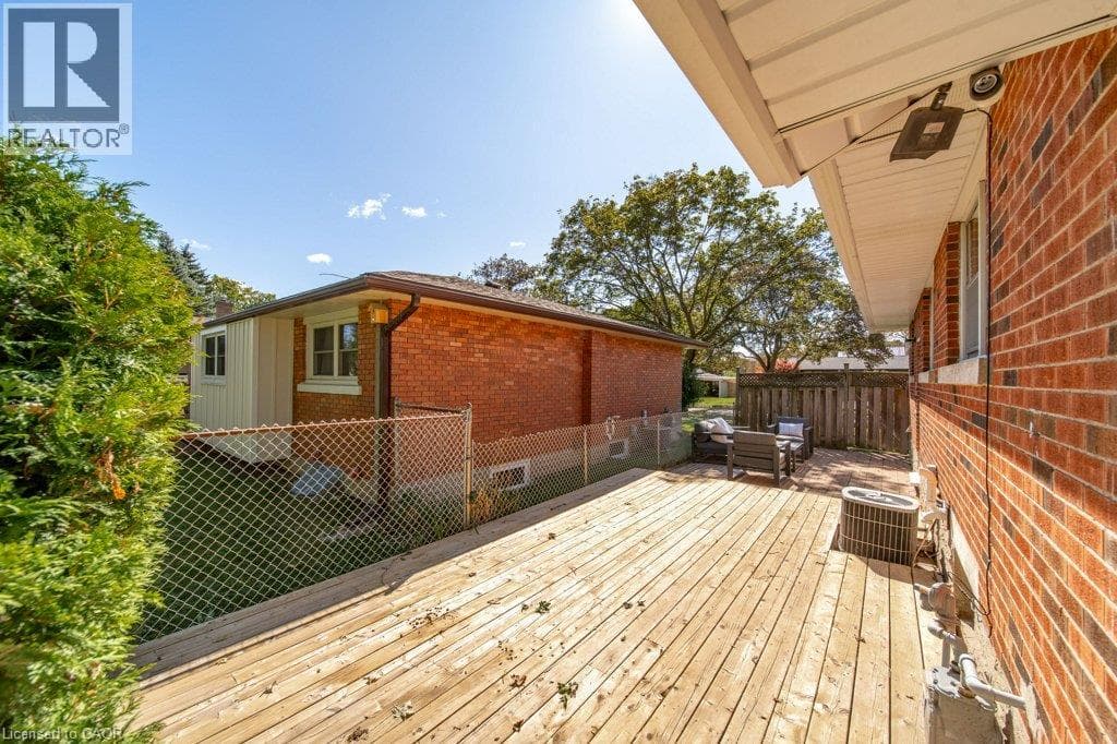 Detached for sale at 18 MAYWOOD Road, Vanier, Kitchener, Ontario, photo 42